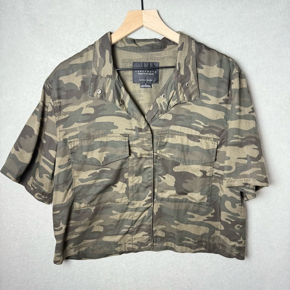 Sanctuary Women’s Camouflage Short Sleeve Button Snap Shirt with Pockets size M - Picture 11 of 11
